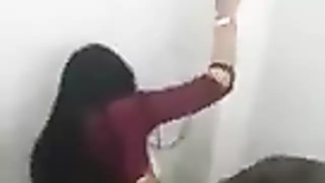 Узбекская шлюха дала в туалете незнакомому парню